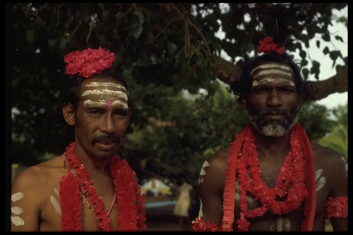 Tamil kavadi devotees pair