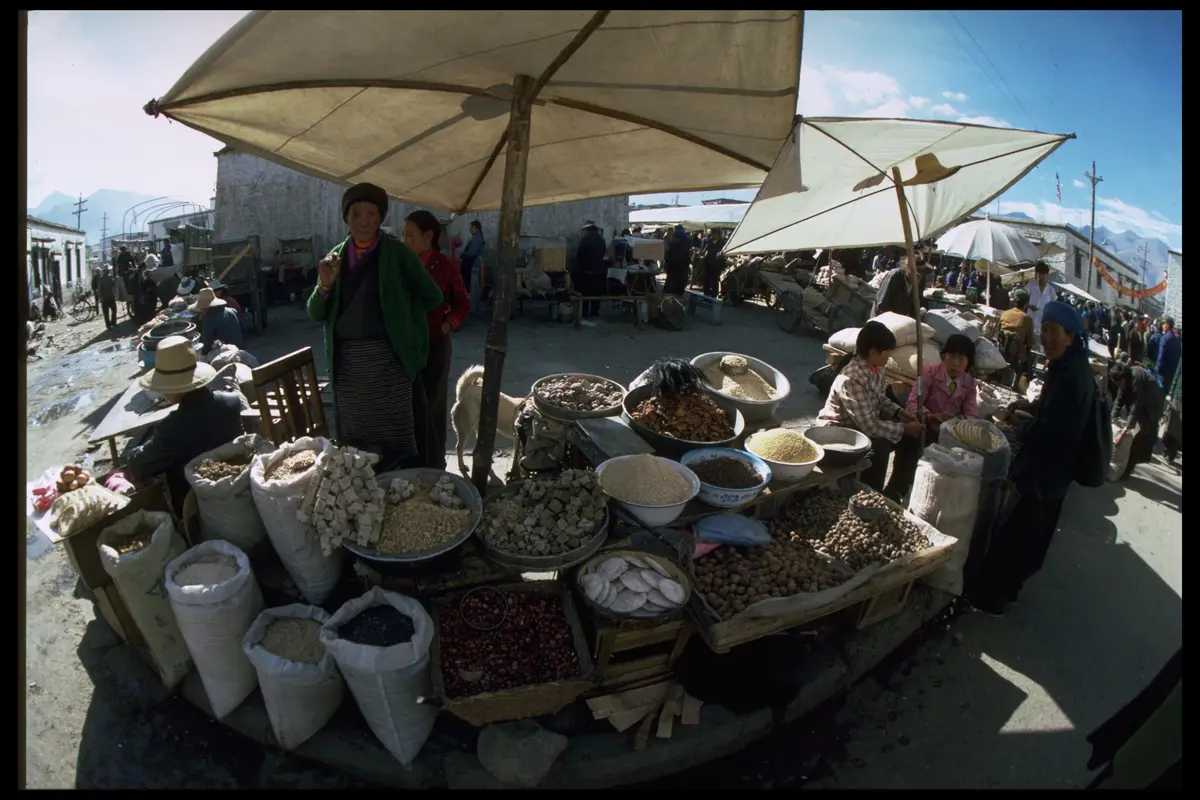 Lhasa barkhor market
