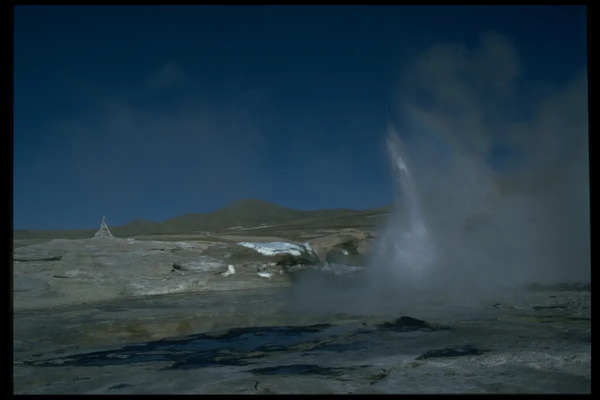 Tibet geyser steam